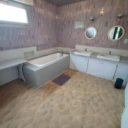 Le 45 Tours Holiday home Nueil-sous-les-Aubiers