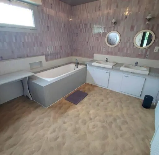 Le 45 Tours Holiday home Nueil-sous-les-Aubiers